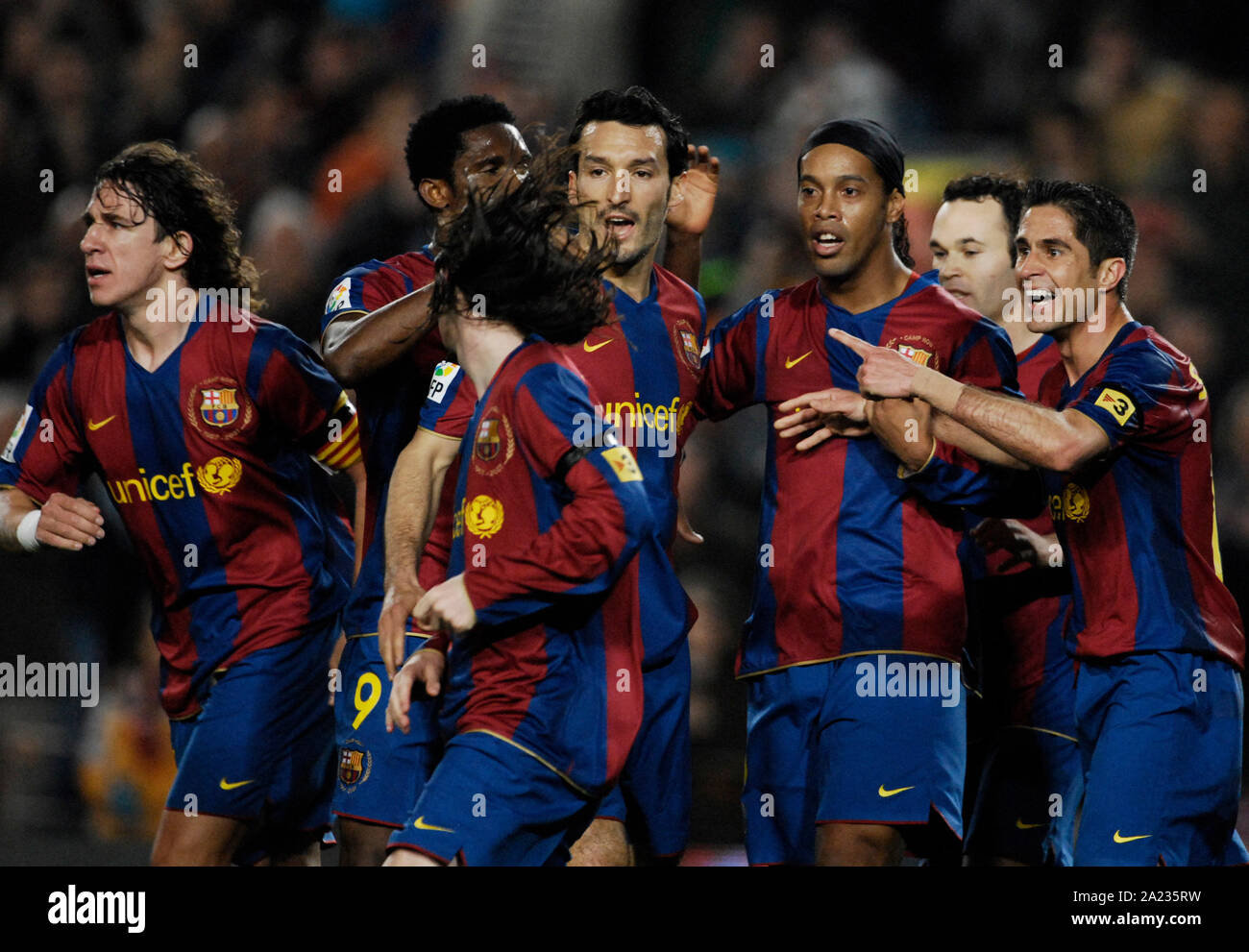 Ronaldinho barcelona hi-res stock photography and images - Page 6 - Alamy