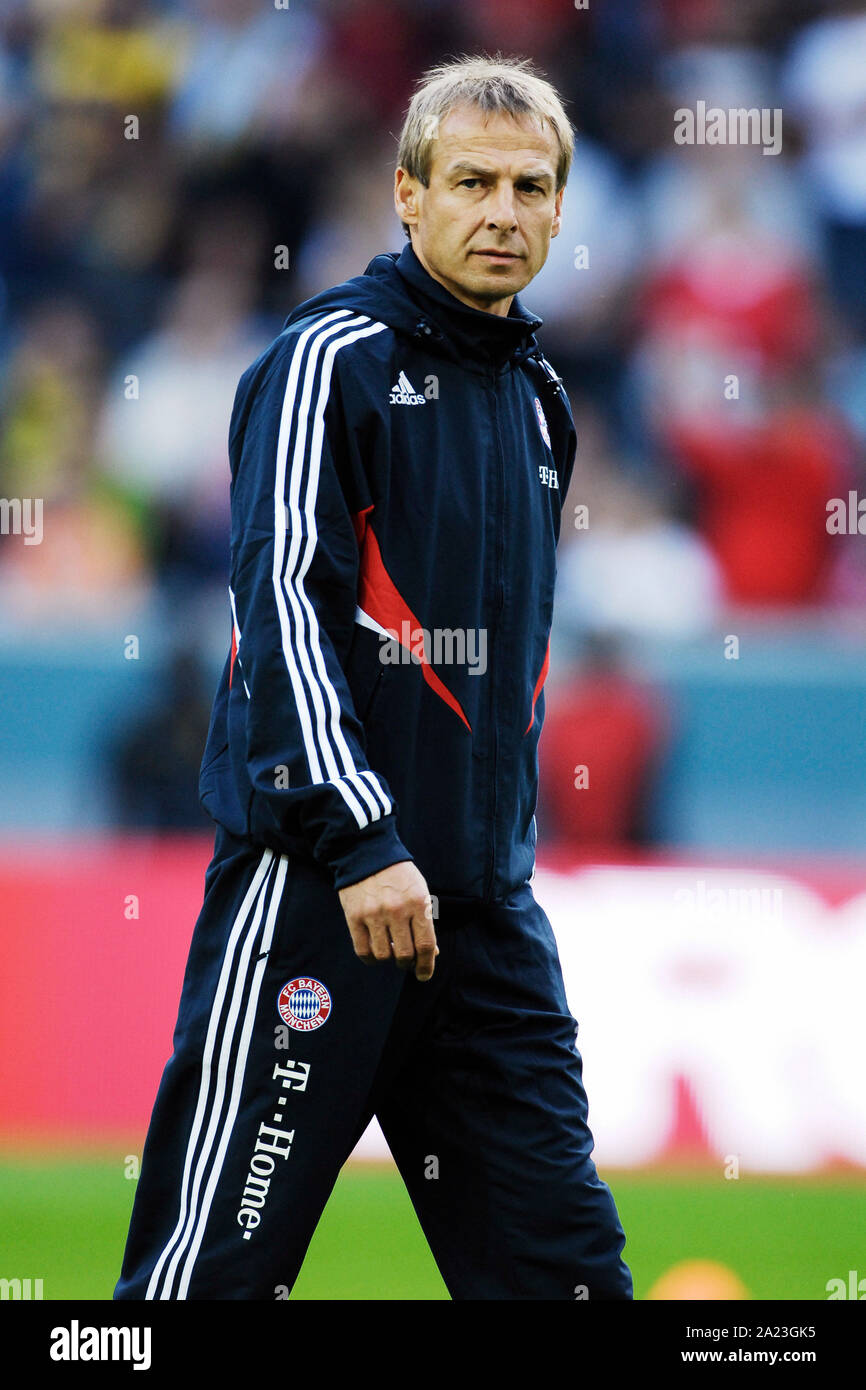 Bayern Munich Manager Jurgen Klinsmann High Resolution Stock Photography  and Images - Alamy