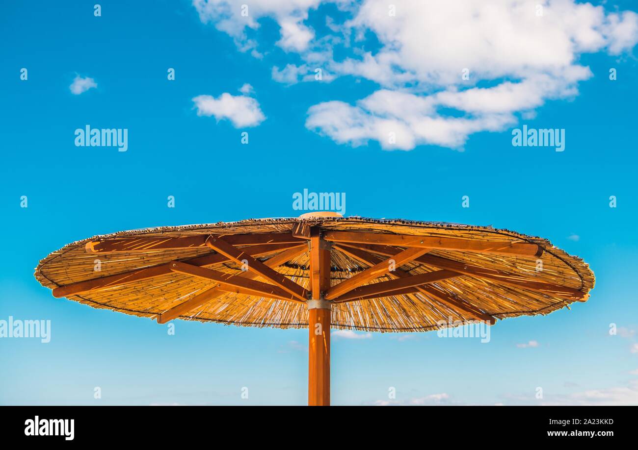 Bamboo beach umbrella hi-res stock photography and images - Alamy