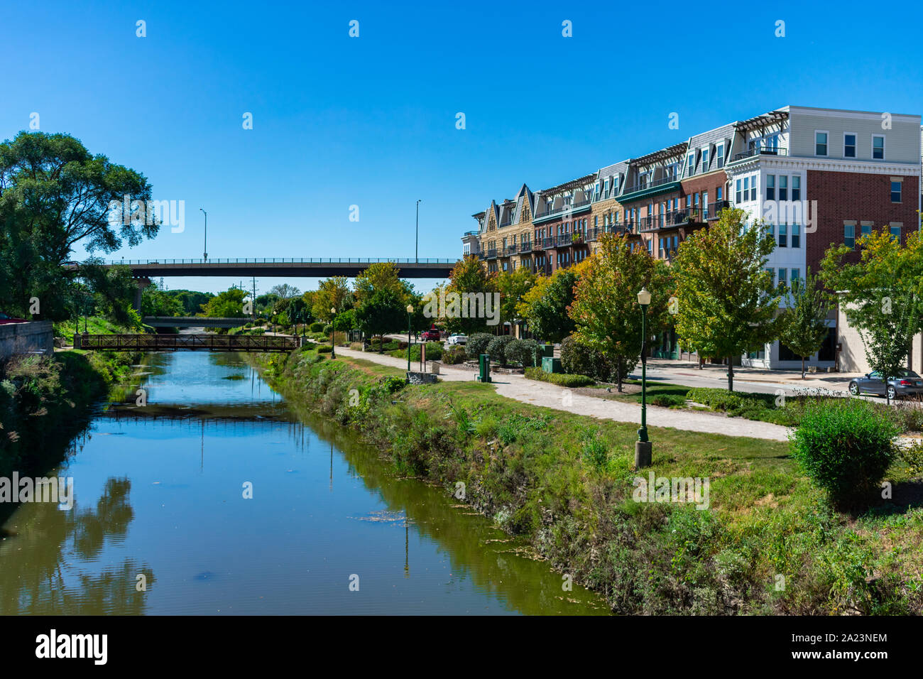 Canal in Lemont Illinois with Apartment Building Stock Photo Alamy