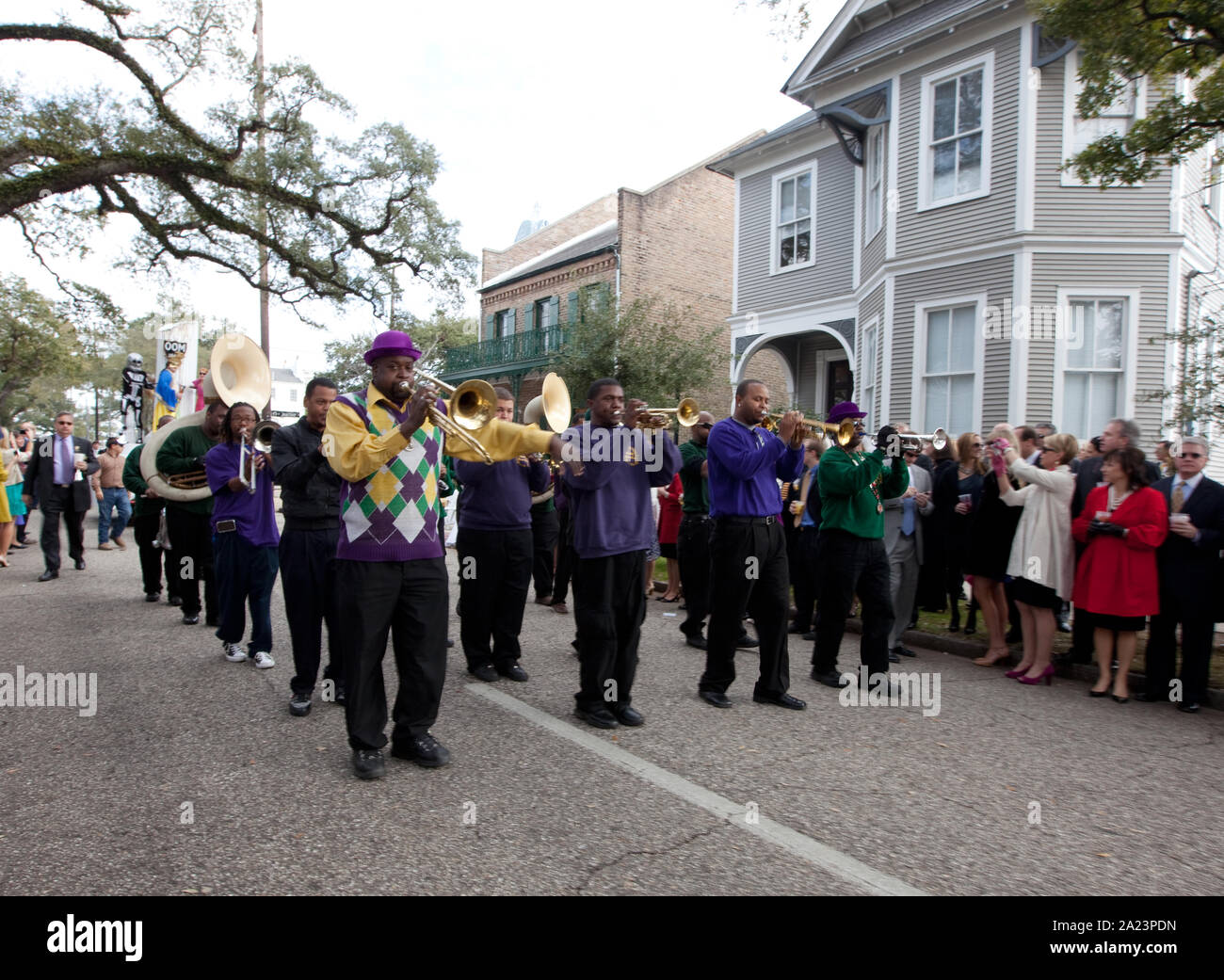 what is the oldest mardi gras organization