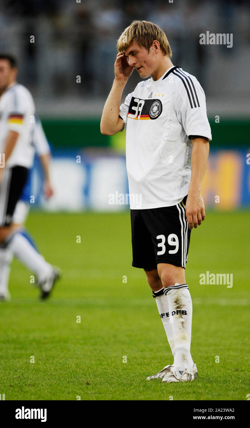 Roque Junior of Duisburg is on the ball during the Bundesliga match MSV  Duisburg v 1.FC Nuremberg at MSV Arena stadium of Duisburg, Germany, 02  December 2007. Diosburg won the match 1-0.