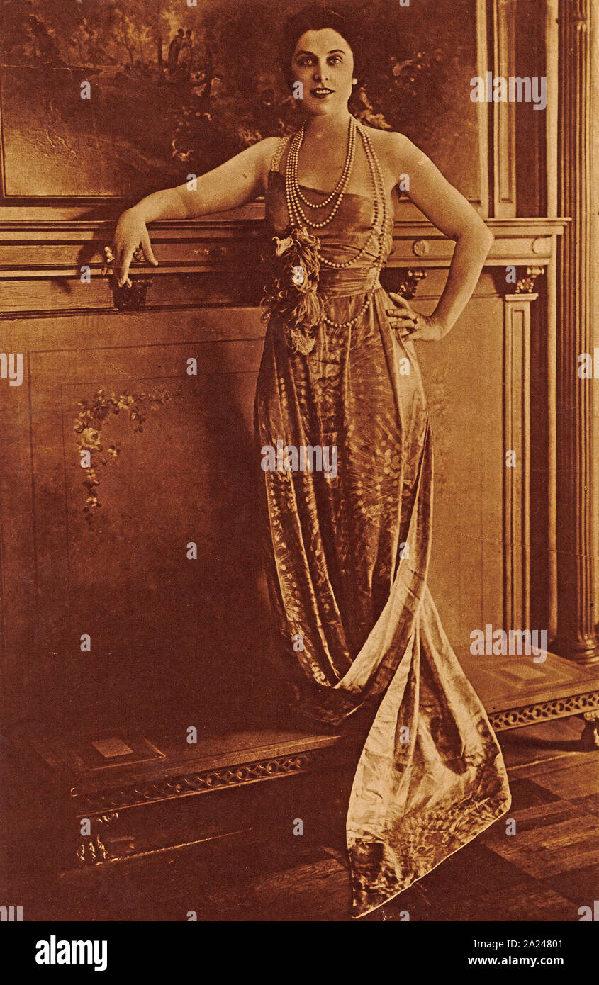 Studio portrait of Hollywood actress, Geraldine Farrar, famous during