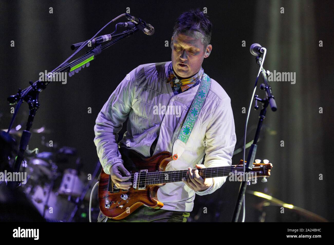 September 27, 2019, Chicago, Illinois, U.S: ISAAC BROCK of Modest Mouse  during the Let's Rock tour at United Center in Chicago, Illinois (Credit  Image: © Daniel DeSlover/ZUMA Wire Stock Photo - Alamy