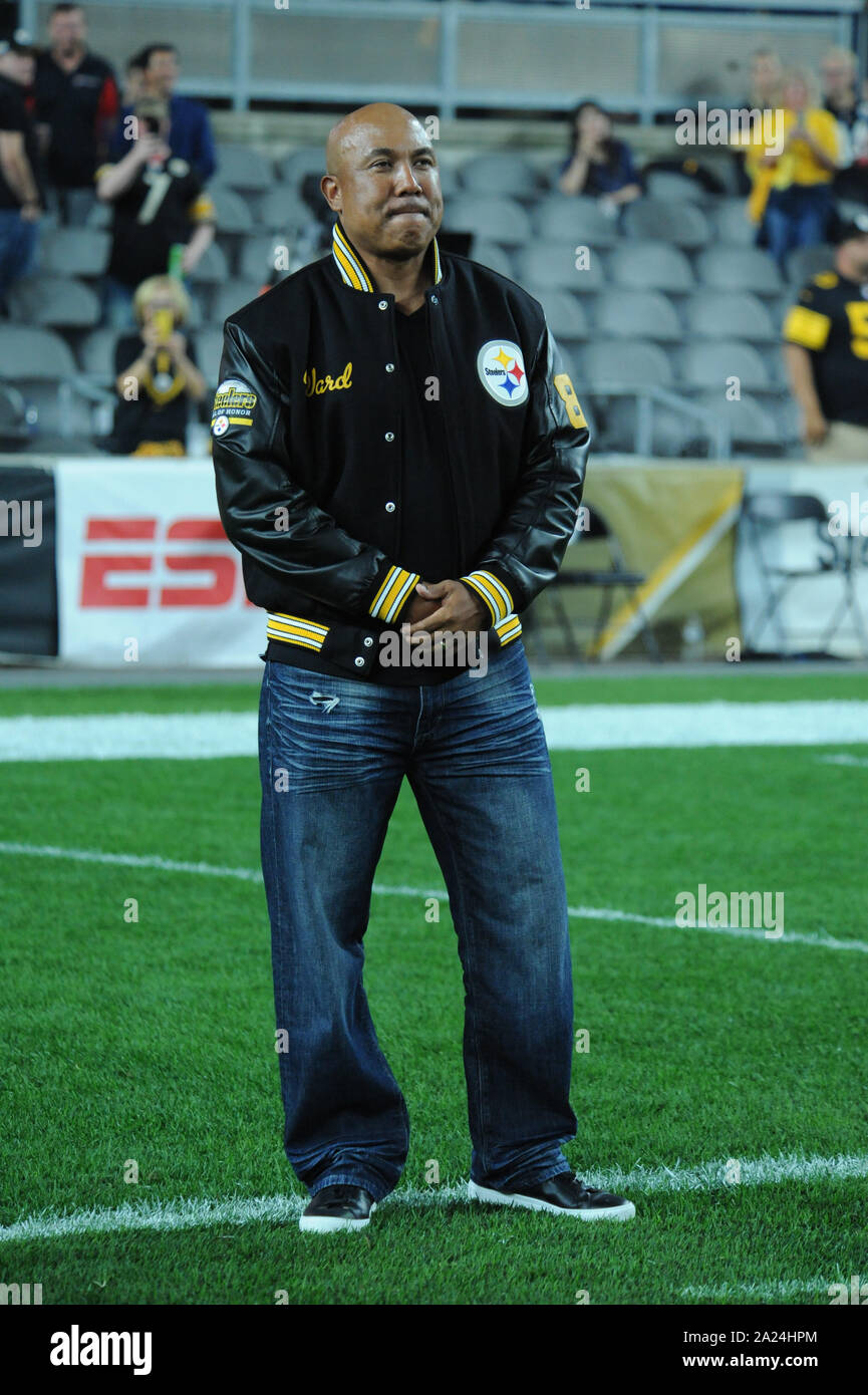 Pittsburgh, PA, USA. 30th Sep, 2019. Steelers ring of honor Hines Ward during the Pittsburgh Steelers vs Cincinnati Bengals at Heinz Field in Pittsburgh, PA. Jason Pohuski/CSM/Alamy Live News Stock Photo