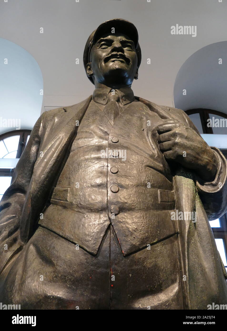 Bronze Statue of Vladimir Lenin, Leader of the Bolshevik Russian Revolution; 1925 by Matwej Maniser died 1967 Stock Photo