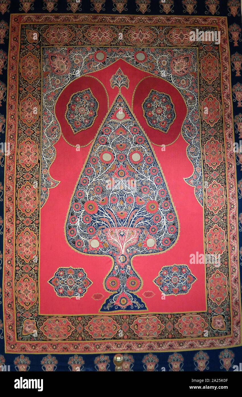 Wall carpet with Tekelduz stitching 19th century attributed to the master Ali Kerim. Azerbaijan Baku national Museum Stock Photo