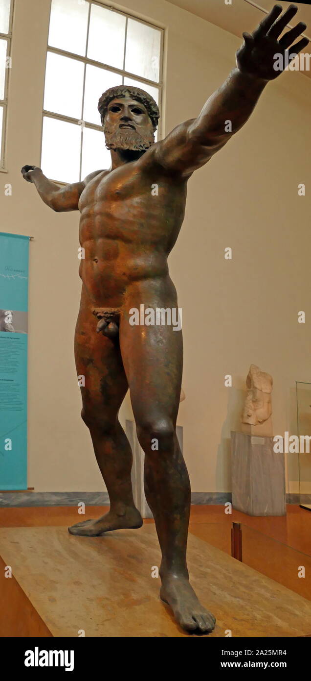 sommer bredde Først The Artemision Bronze (often called the God from the Sea) is an ancient  Greek sculpture that was recovered from the sea off Cape Artemision, in  northern Euboea. It represents either Zeus or
