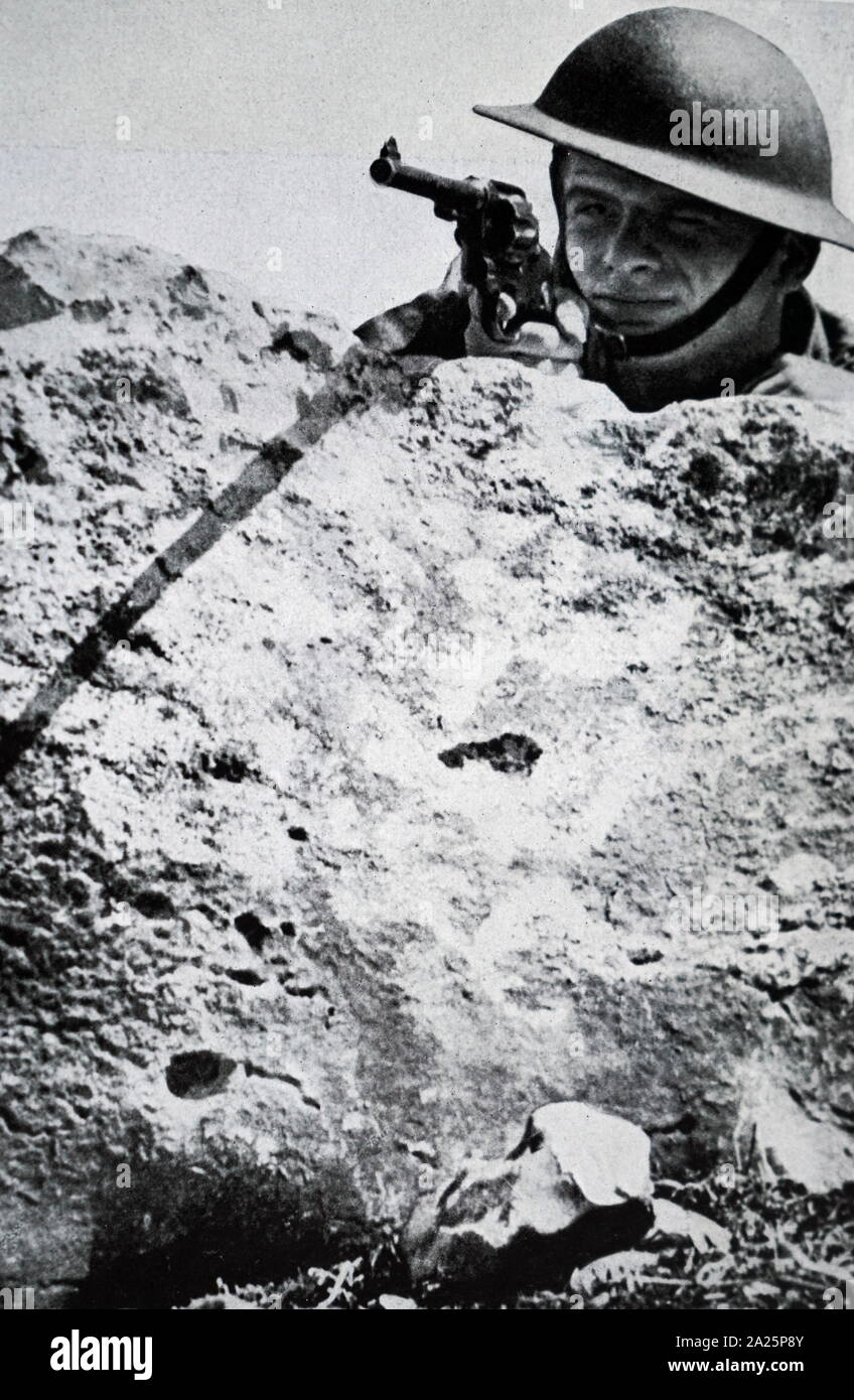 Photograph of a british soldier in palestine Stock Photo - Alamy