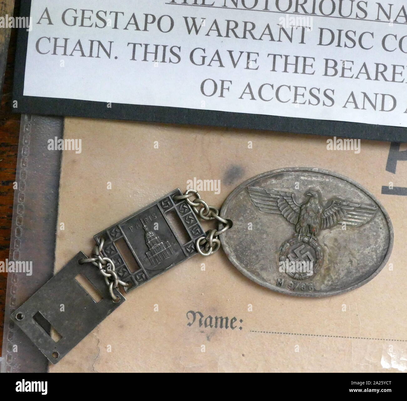 Warrant disc carried by officers of the Kriminalpolizei during the Second World War Stock Photo