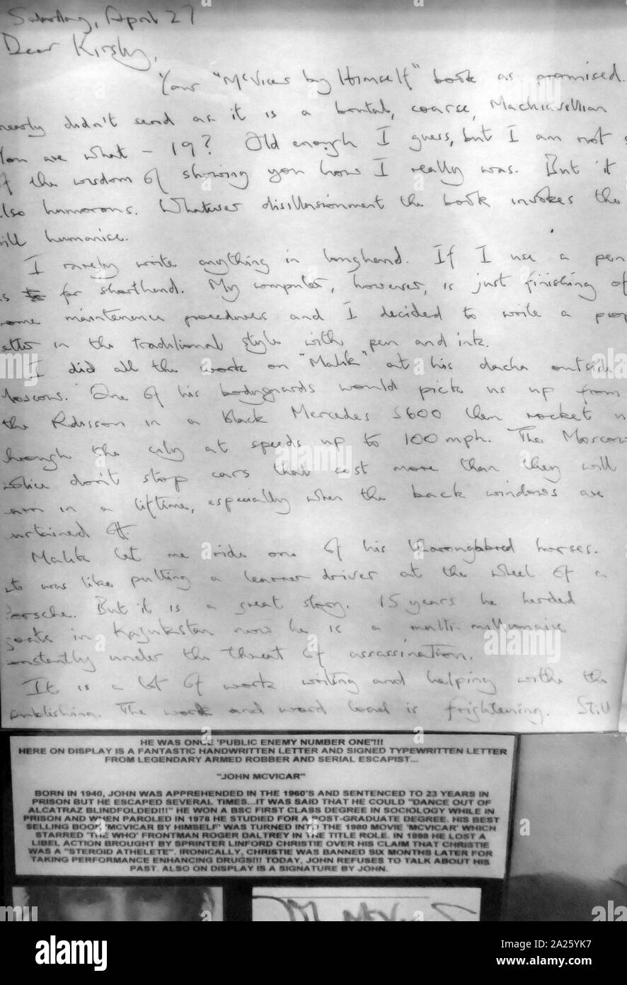 Handwritten letter by John McVicar (1940-) a British journalist, convicted armed robber and escape artist. Stock Photo