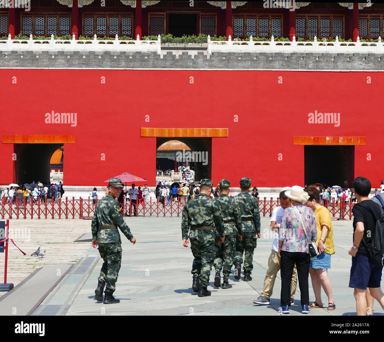 Soldier of the Chinese Army in Beijing, 2019. With 2.3 million active  troops, the People's Liberation Army (PLA) is the largest standing military  force in the world Stock Photo - Alamy