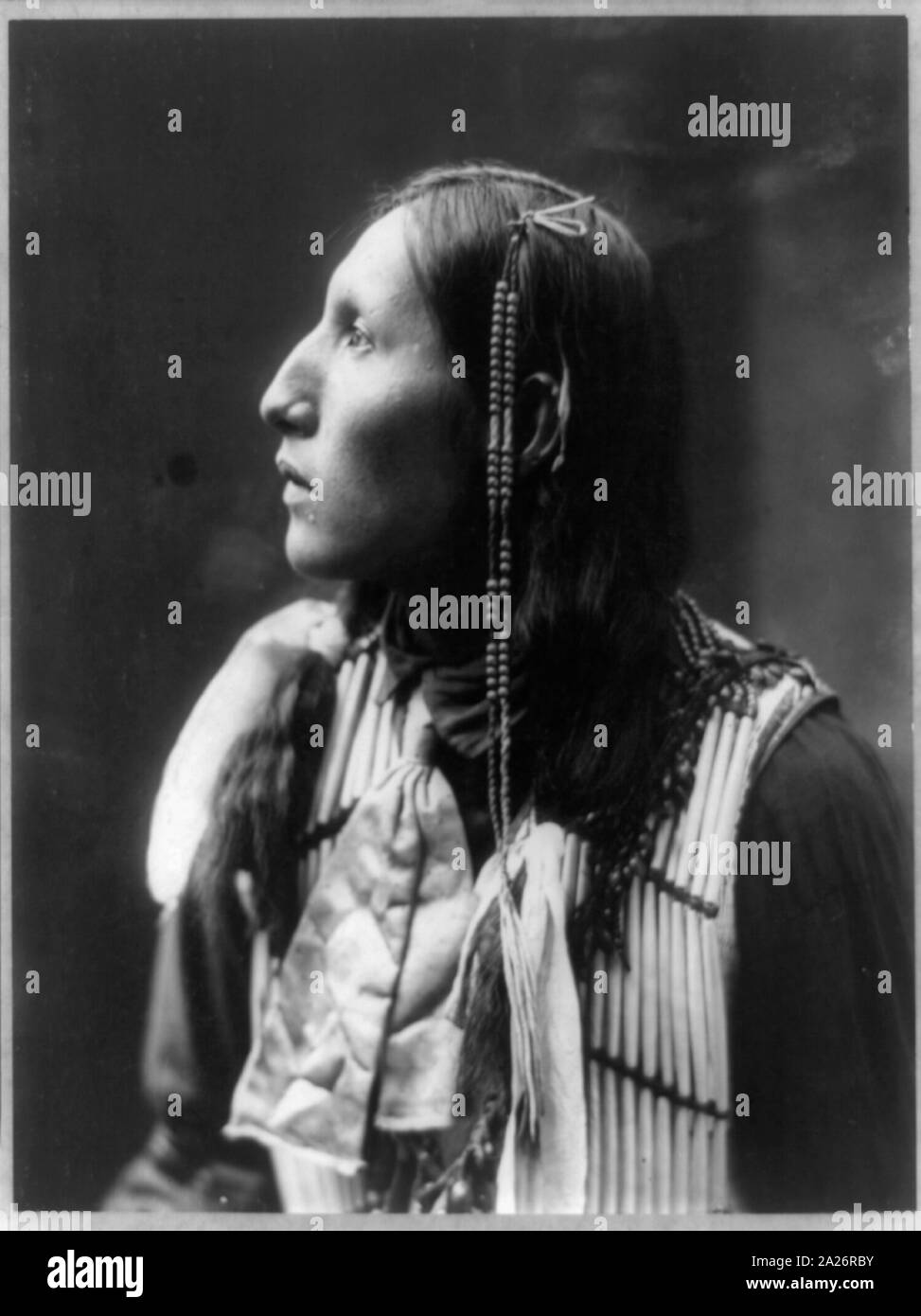 Portrait native american half Black and White Stock Photos & Images - Alamy