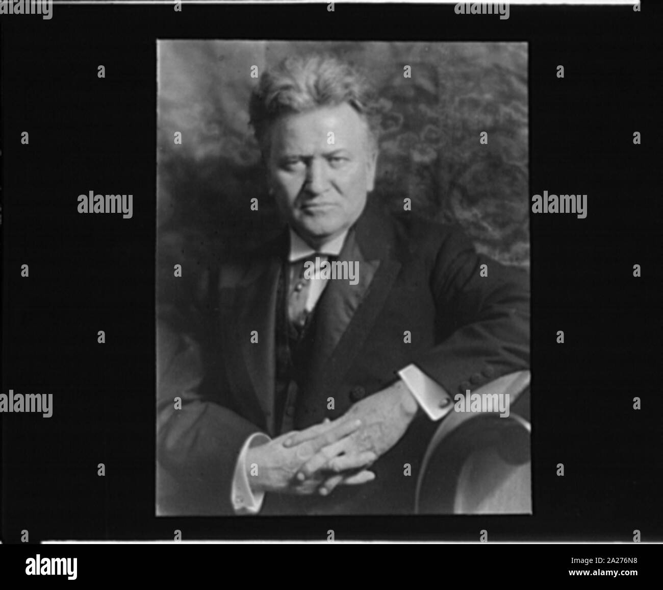 Portrait photograph of Robert La Follette Stock Photo Alamy
