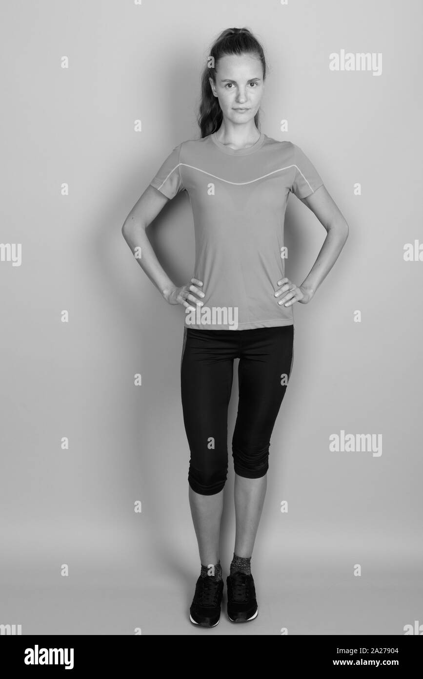 Full length beautiful fit woman hi-res stock photography and images - Alamy