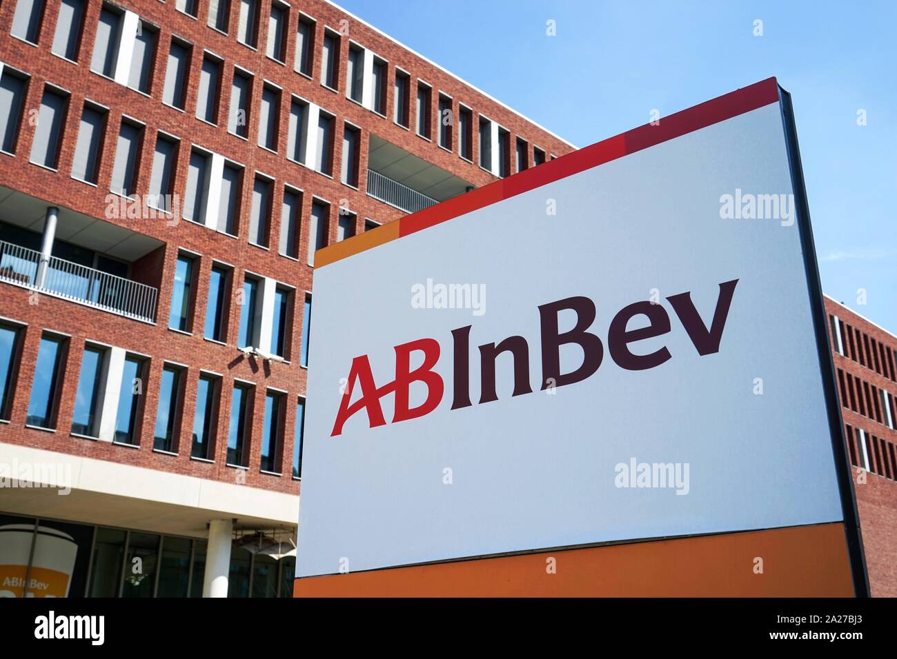 Ab inbev building hi-res stock photography and images - Alamy