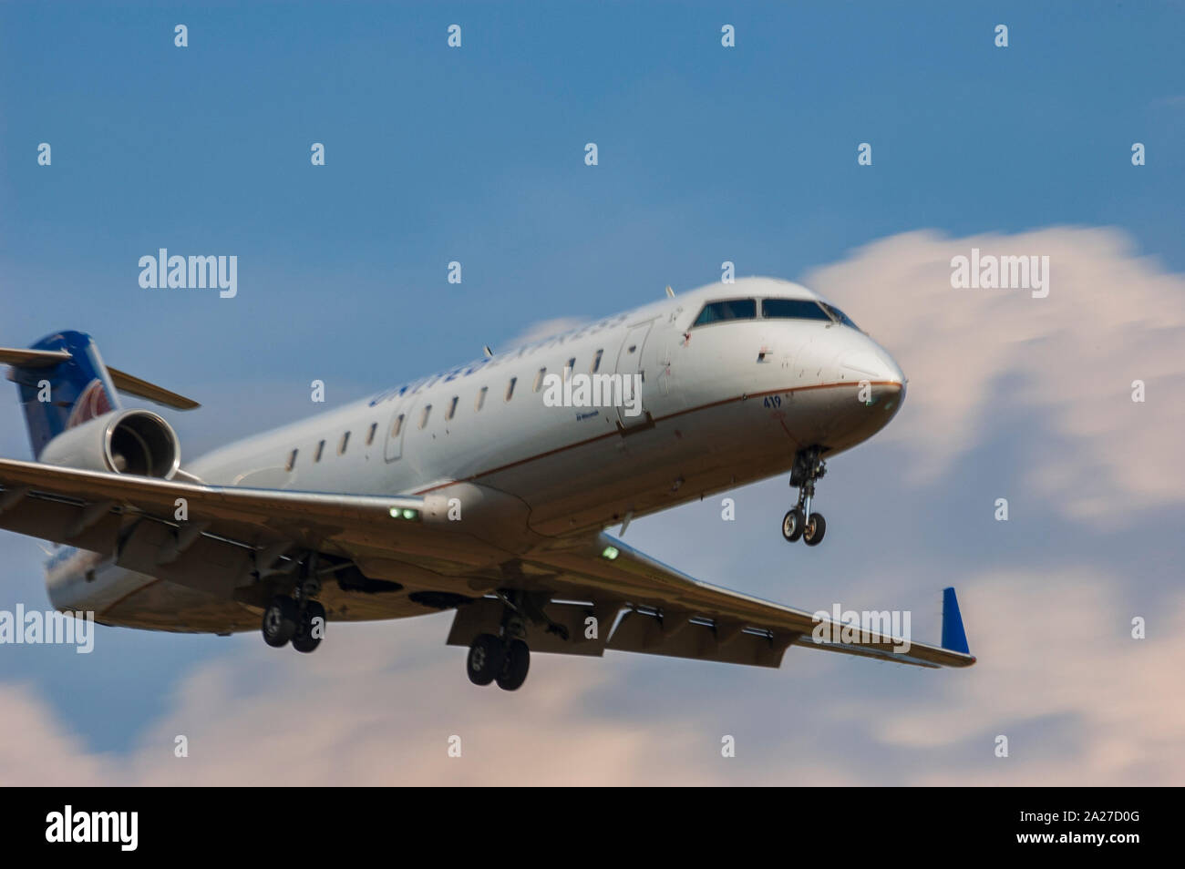 Canadair Regional Jet CRJ-200 landing at Bluegrass Airport in Lexington  Kentucky Stock Photo - Alamy, image size:1300x954
