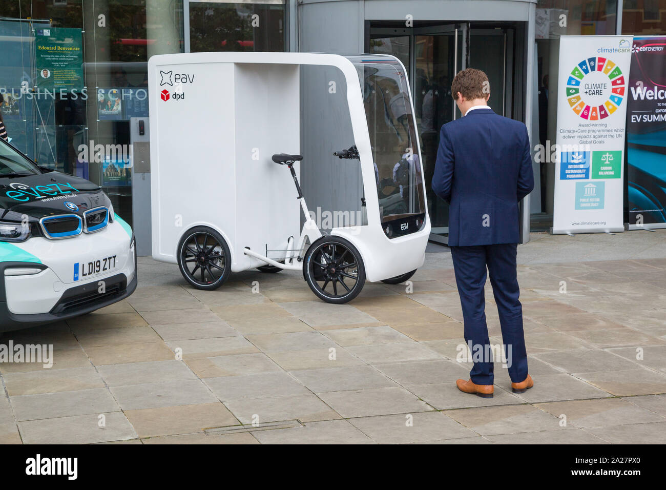 The EAV delivery e-cargo bike for DPD at the Oxford EV Summit 2019 for  electric vehicles Stock Photo - Alamy