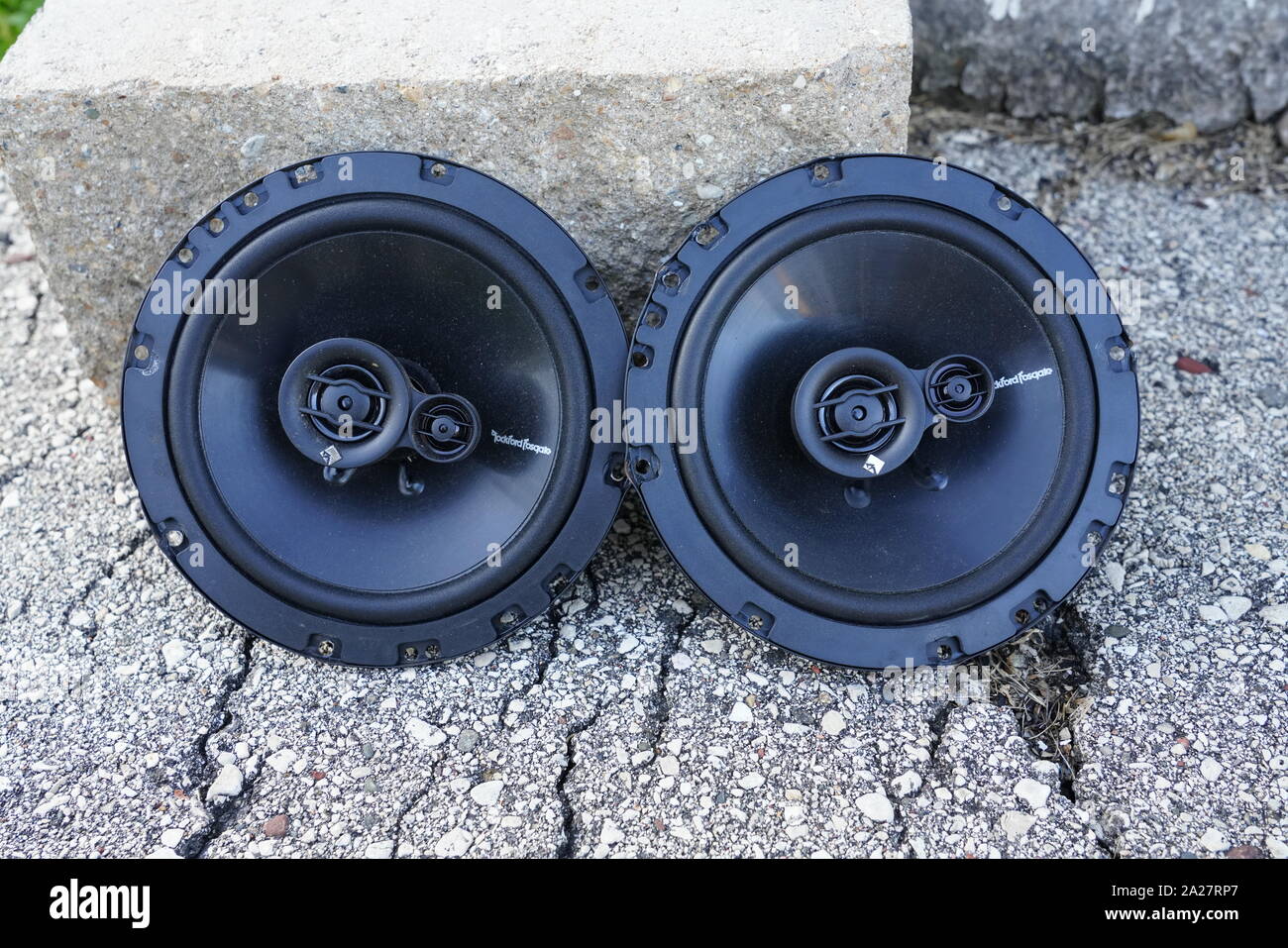 Close up of Rockford Fosgate R1653 6.5 Inch Prime Series 3 Way 160