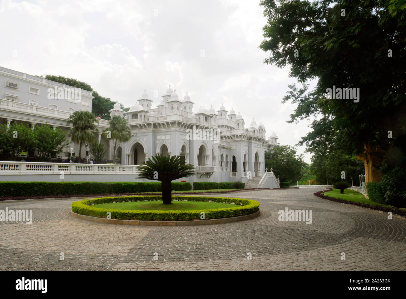 EXTERIOR FACADE OF THE FALAKNUMA PALACE Hyderabad, Telangana, INDIA Stock Photo Alamy