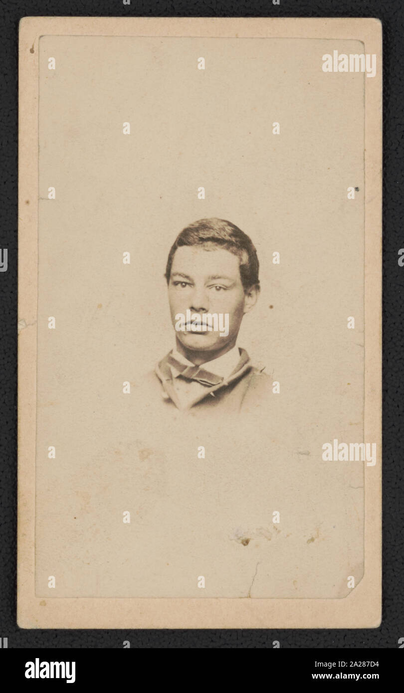 Private William A. Low of Co. A, 36th Pennsylvania Infantry Regiment in uniform / Bowdoin, Taylor & Co., 204 King, cor. Columbus Street, Alexandria, Va Stock Photo