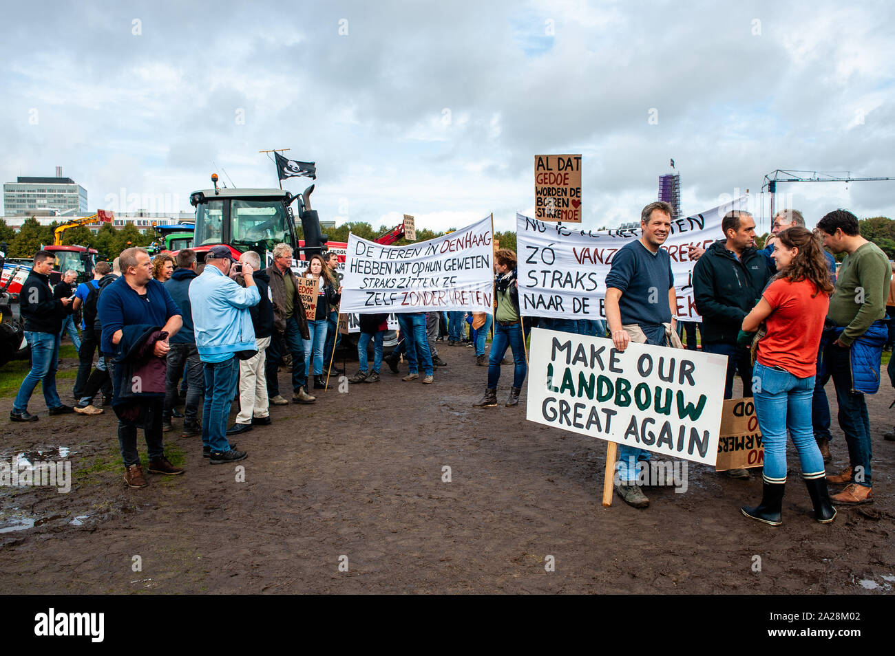 Farmers protest netherlands hi-res stock photography and images - Page 3 -  Alamy