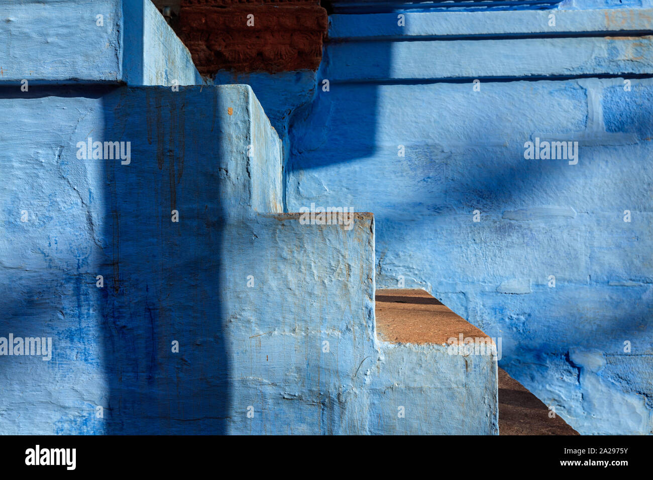 Stairs of blue painted house in Jodhpur, Blue City around Mehrangarh Fort. Jodphur, Rajasthan Stock Photo