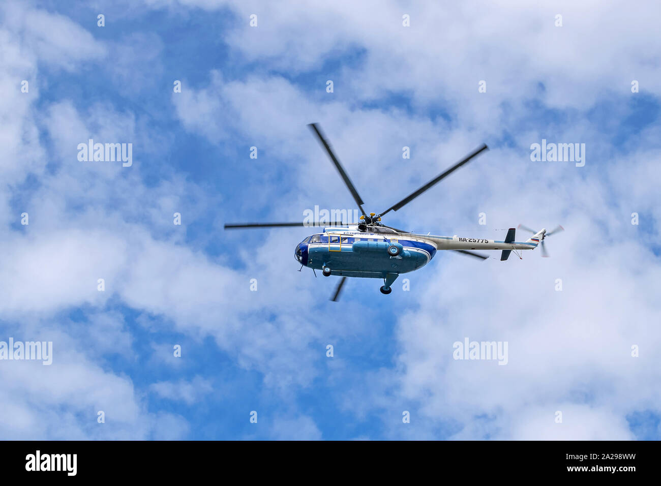 Mi 4 helicopter hi-res stock photography and images - Alamy