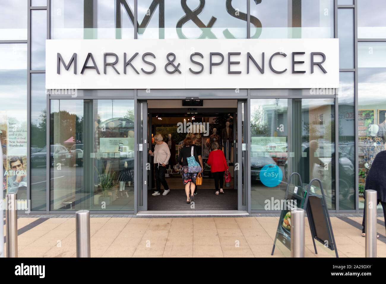 Uk shop store design hi-res stock photography and images - Alamy
