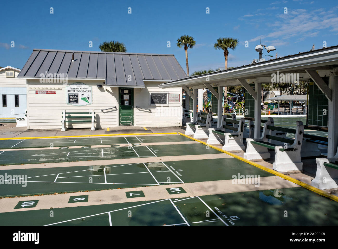 Mainland shuffler hires stock photography and images Alamy