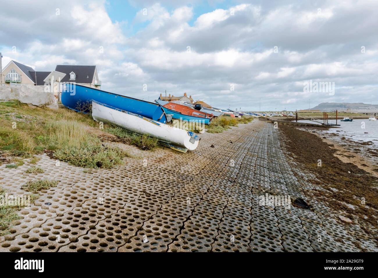 Chesil beach and the fleet lagoon hires stock photography and images