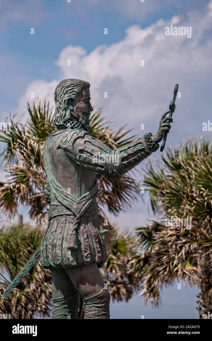 Statue of Juan Ponce de Leon, the discoverer of Florida by artist Rafael Picon in Melbourne Beach, Florida. Ponce de Leon landed near this site in 1513 and claimed Florida for the Spanish Empire. Stock Photo
