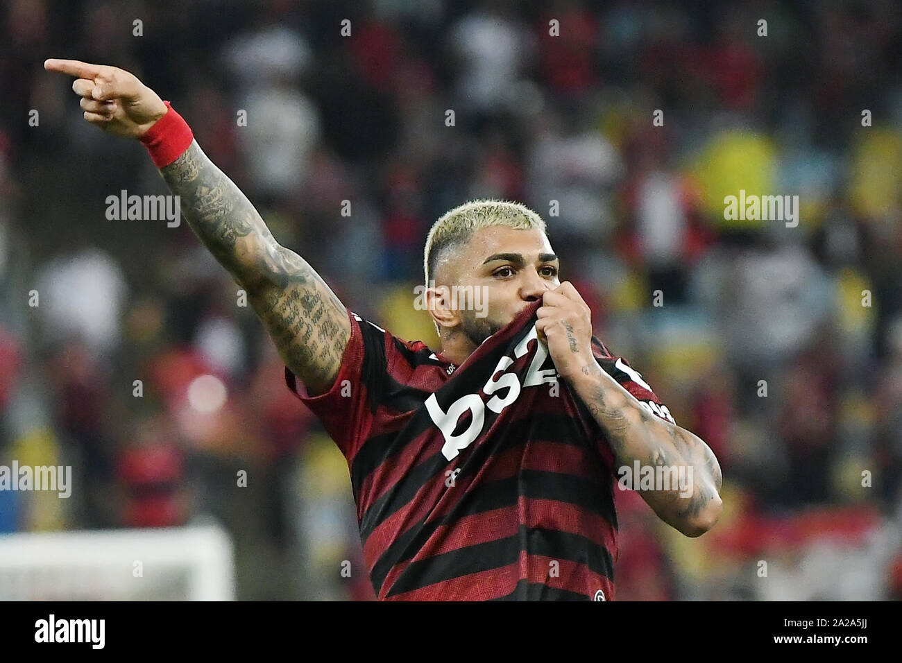 rio-de-janeiro-brazil-september-25-2019-flamengo-soccer-player