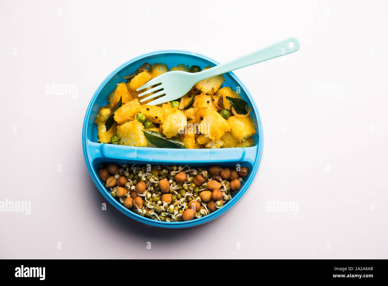 Lunch Box / Tiffin for Indian kids, includes vegetable bread Upma with