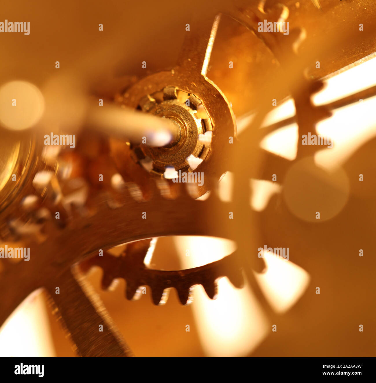 Close up of a internal clock mechanism Stock Photo Alamy