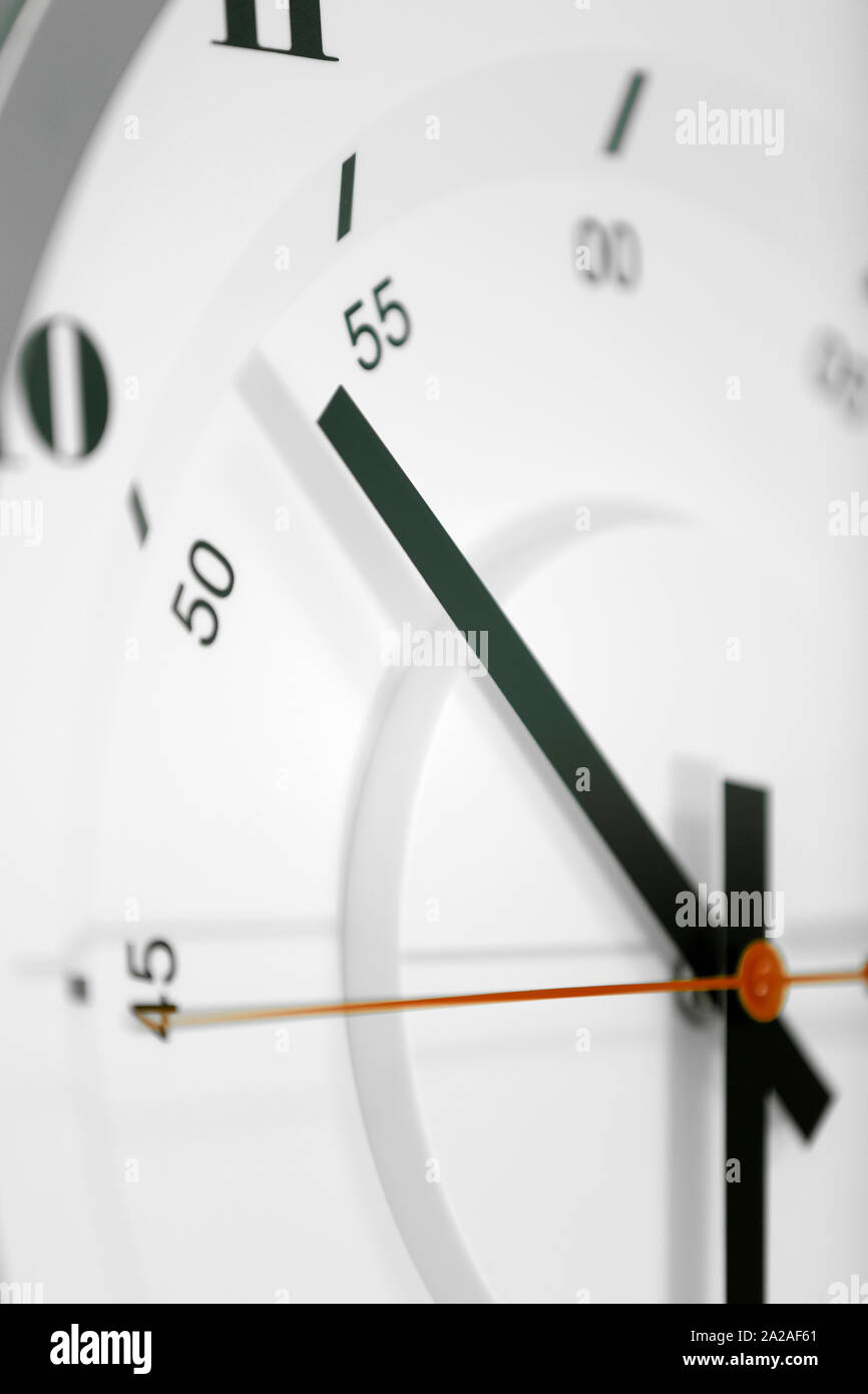 Meeting room clock hi-res stock photography and images - Alamy