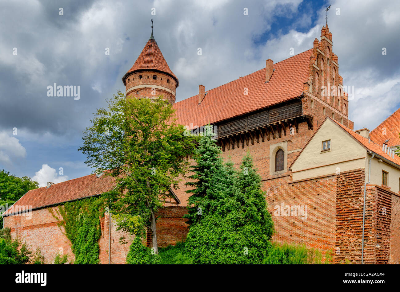 Olsztyn (ger.: Allenstein), Warmian-mazurian province, Poland. 14th cent. gothic castle, former seat of the prince-bishop of Warmia. Stock Photo