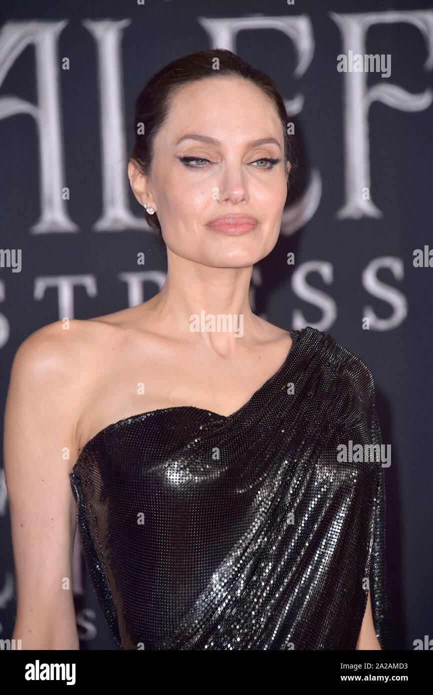 Los Angeles, USA. 30th Sep, 2019. Angelina Jolie at the world premiere of the movie 'Maleficent: Make the Dark/Maleficent: Mistress of Evil' at the El Capitan Theater. Los Angeles, 30.09.2019 | usage worldwide Credit: dpa/Alamy Live News Stock Photo