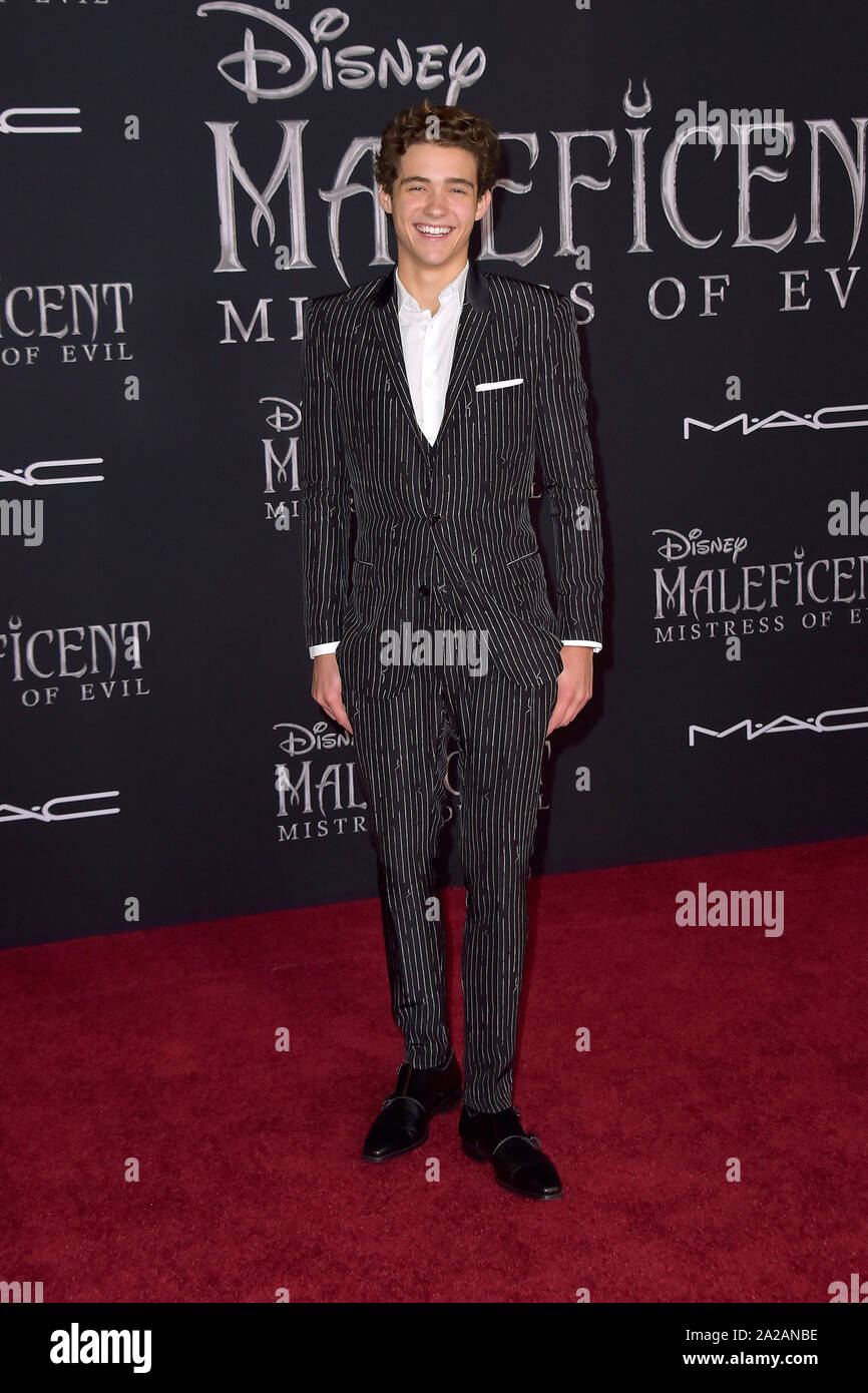 orange air vapormax plus