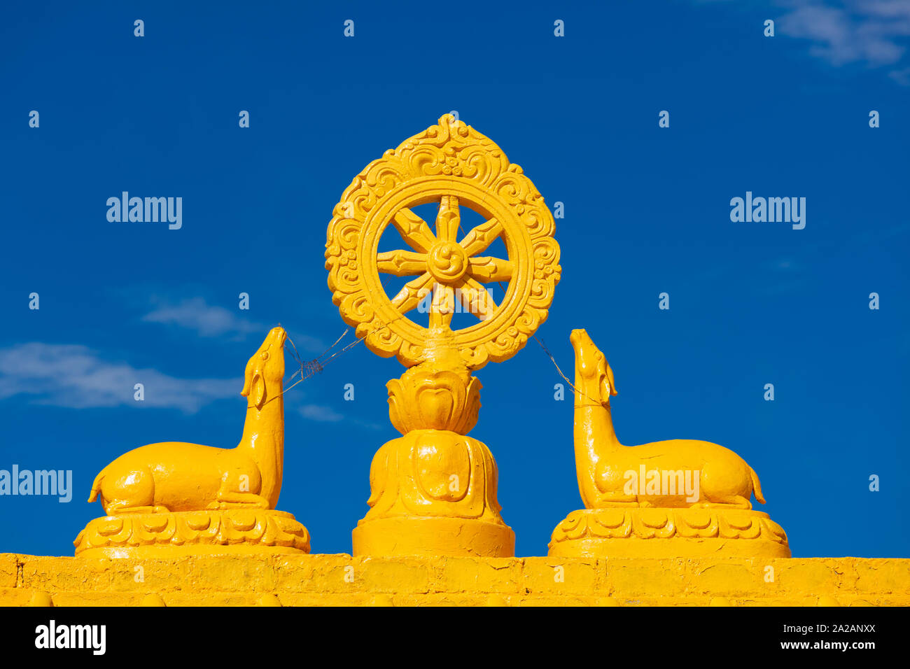 Buddhist Wheel of the Law Stock Photo Alamy