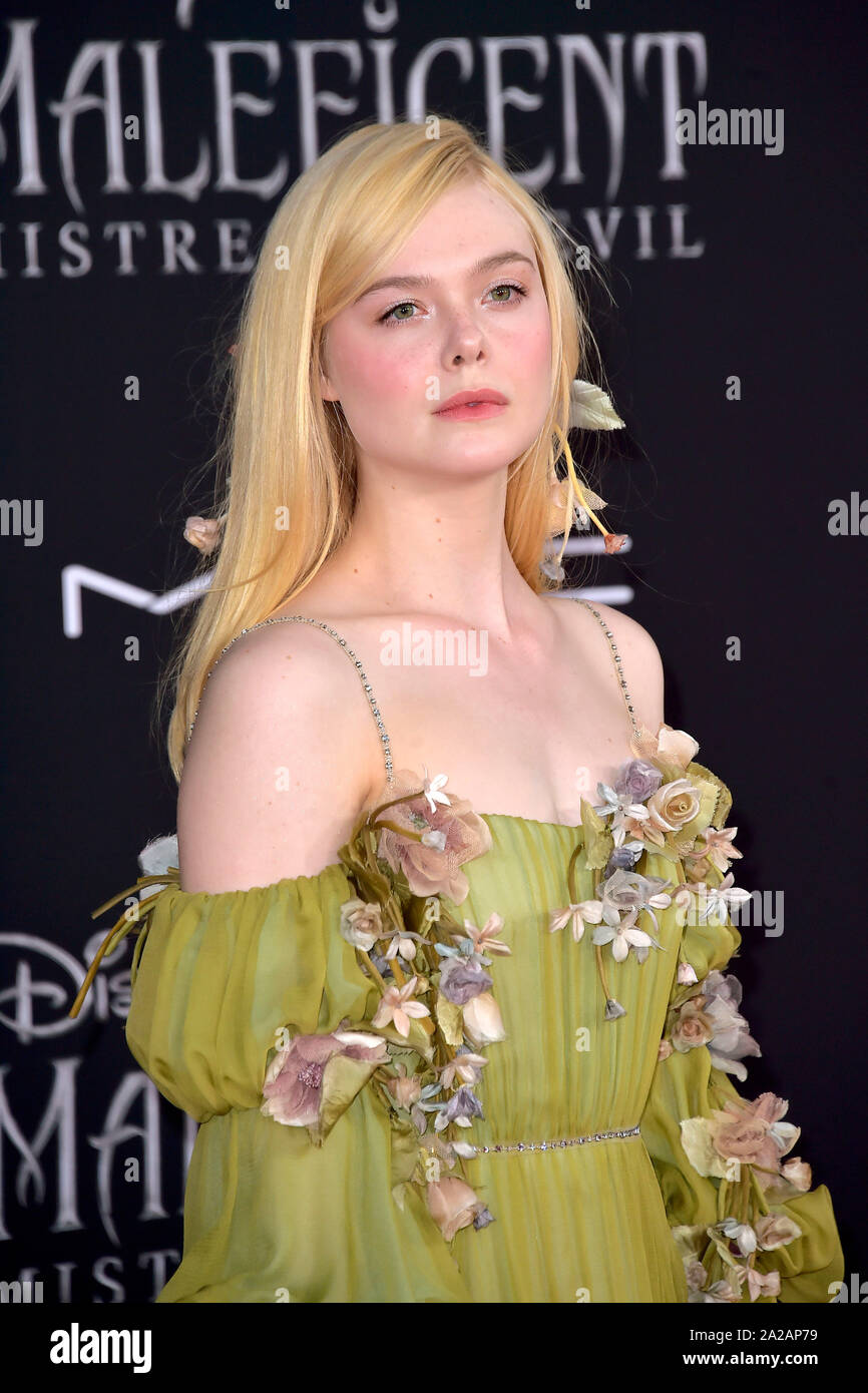 Fanning the world premiere of the movie 'Maleficent: Make the Dark / Maleficent: Mistress of at the El Capitan Theater. Los 30.09.2019 | usage worldwide Stock Photo - Alamy