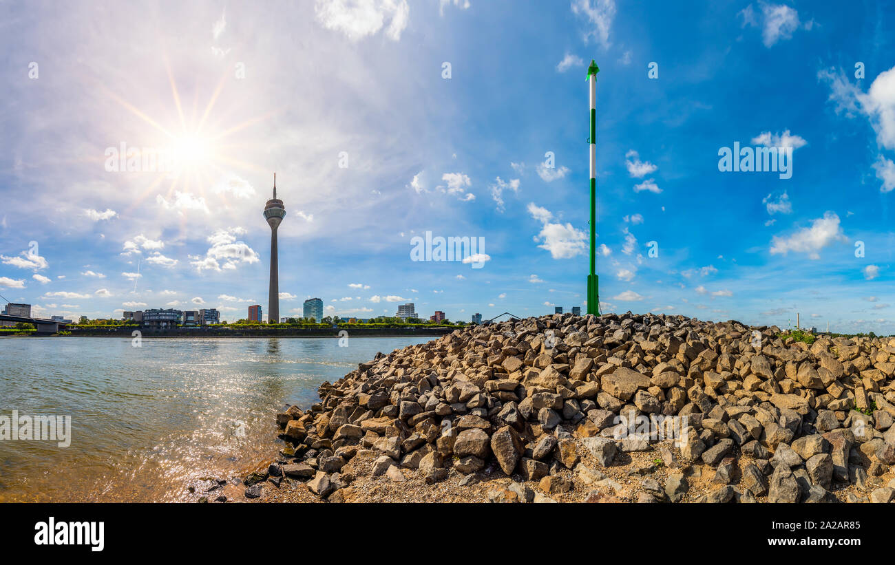 Dusseldorf panorama with Rhine, TV tower and media harbor Stock Photo