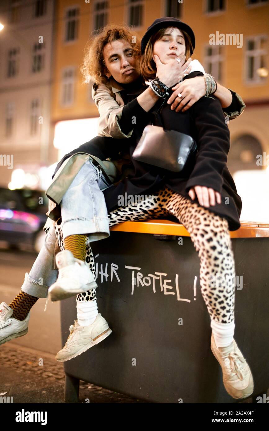 Homeless drunk woman hi-res stock photography and images - Alamy