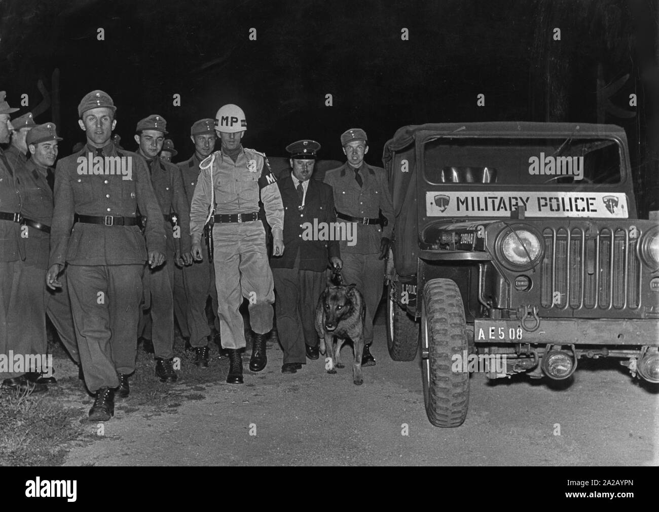 American policeman 1950s hi-res stock photography and images