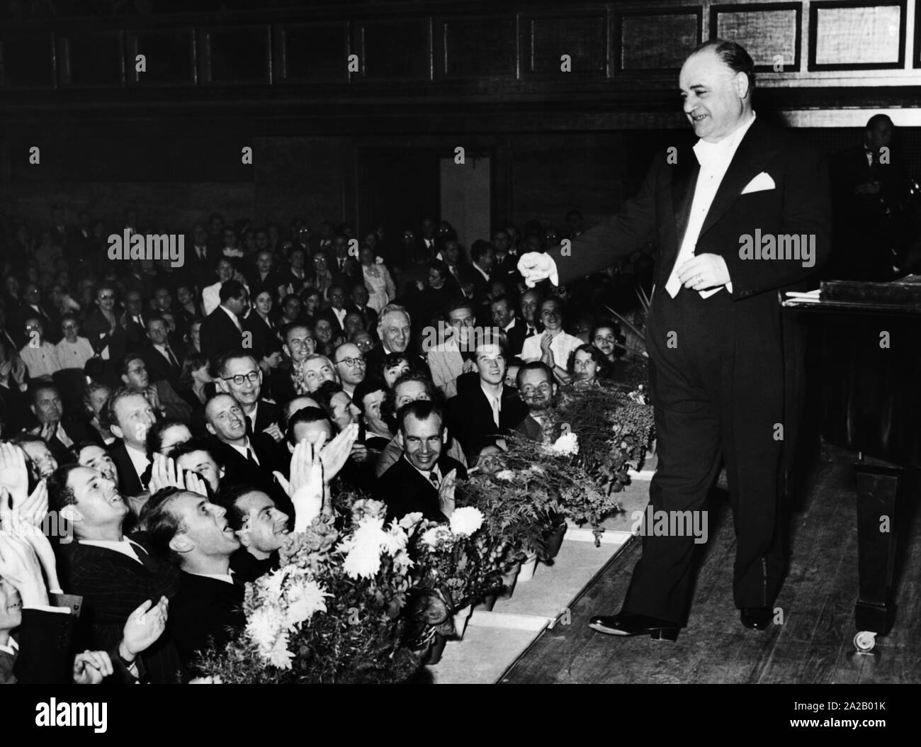 Italian opera singer Beniamino Gigli together with Jussi 8x10 photograph