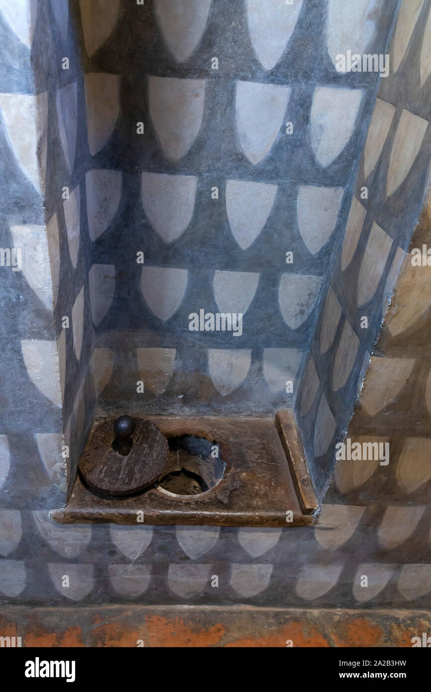 Davanzati toilet hires stock photography and images Alamy