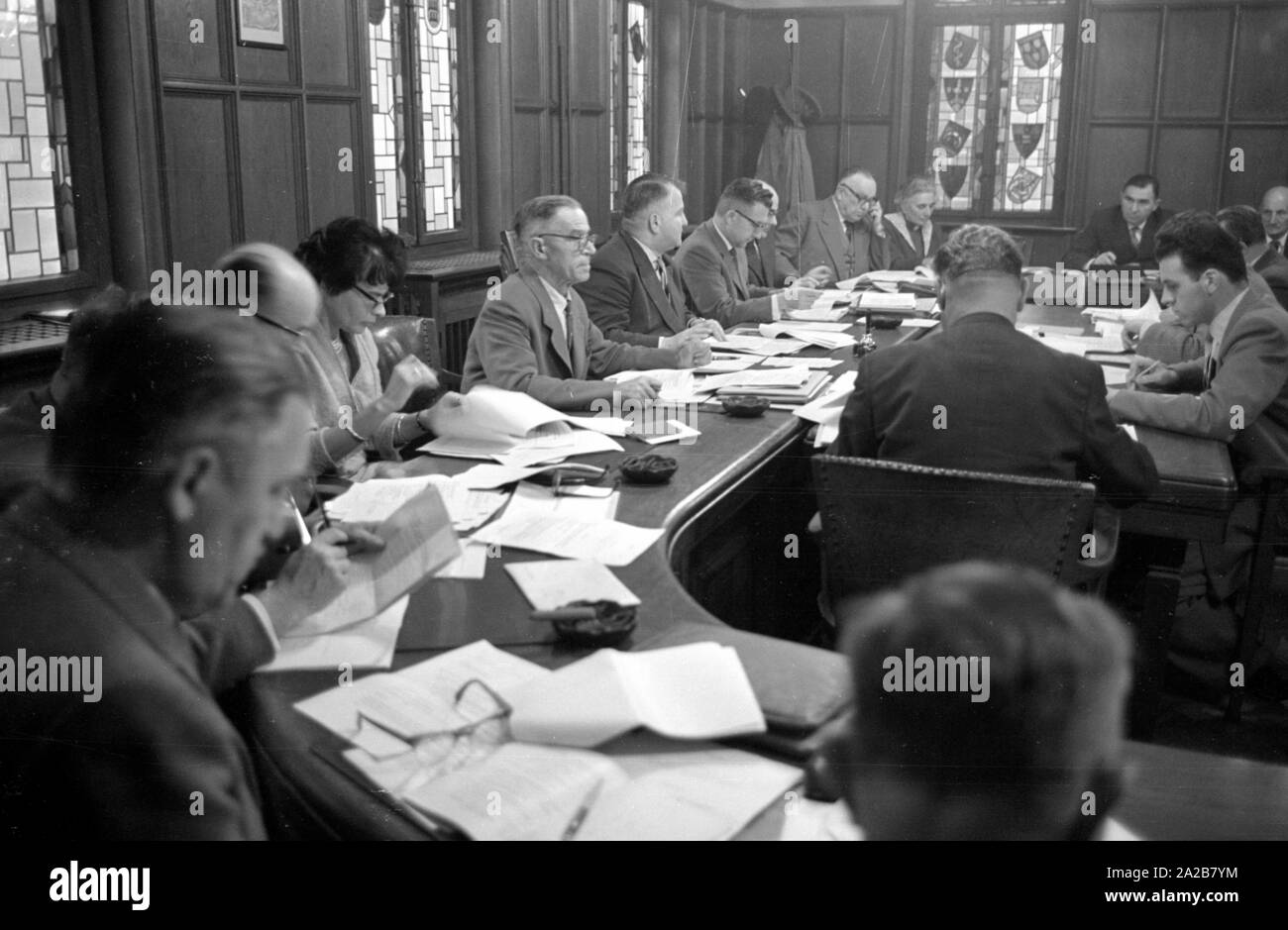 The Municipal Council of Tuttlingen holds a meeting. Presumably housing control is being deliberated in connection with the Luecke Act. Stock Photo