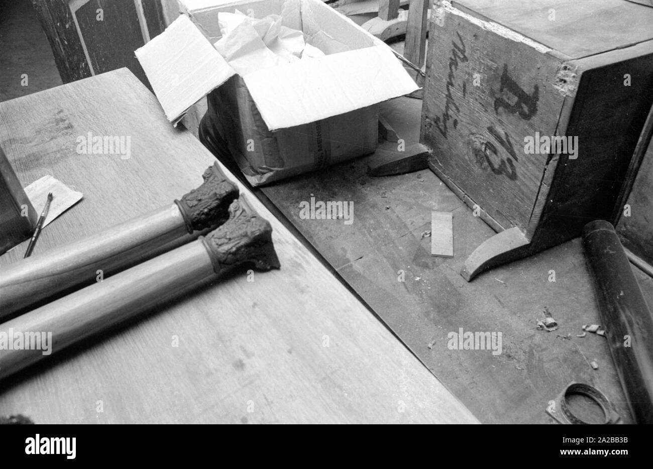 Workbench in a joinery Stock Photo Alamy