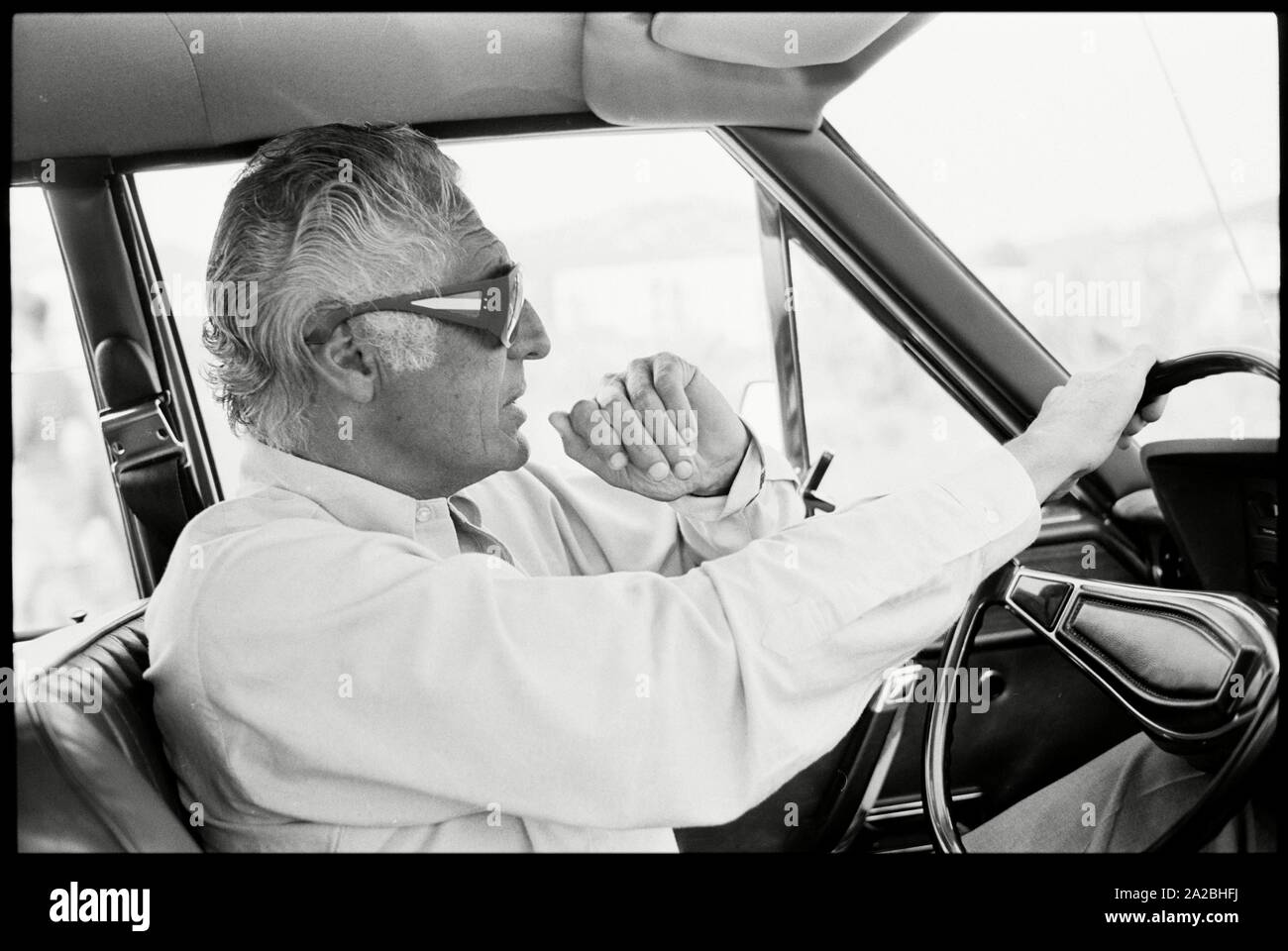 Agnelli with his Fiat 130 on his way to the harbor of Calvi