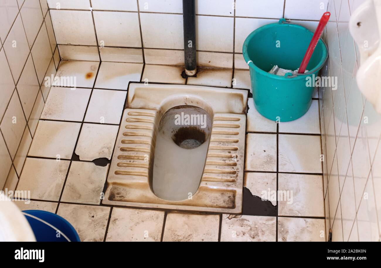 Dirty toilet hires stock photography and images Alamy